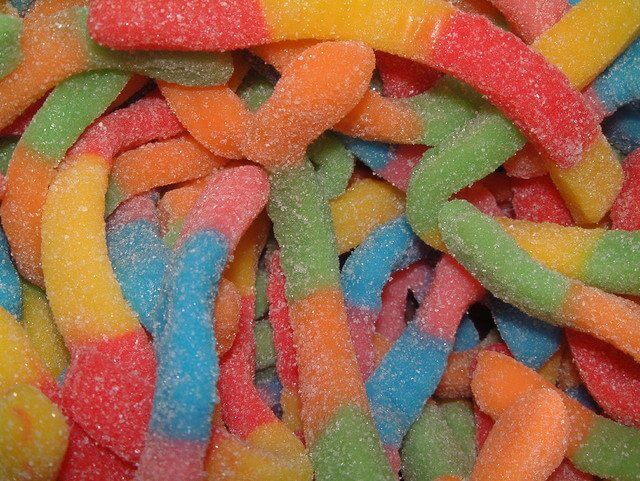 sour gummy worms