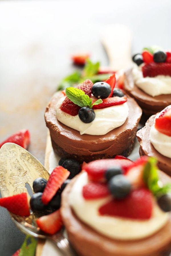 No-Bake Chocolate Cheesecakes