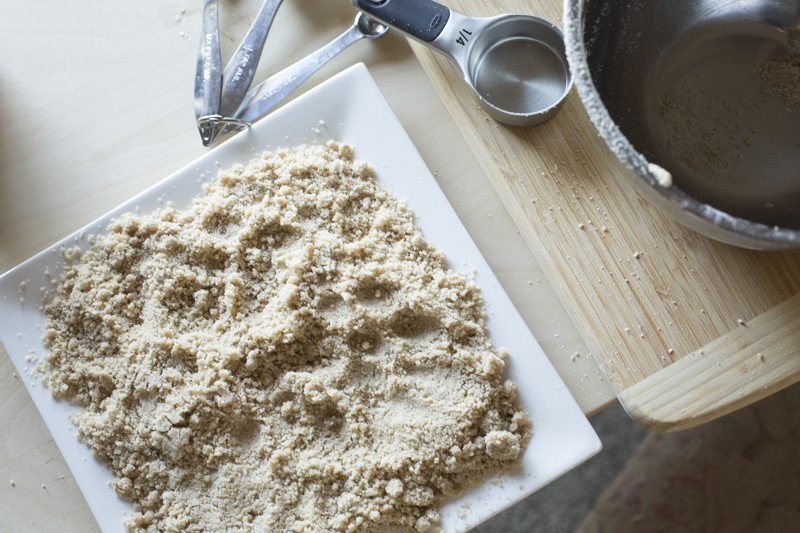 Blueberry Peach Crumble Spread Prep Plate Cool