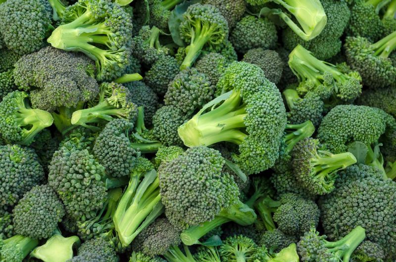 Raw broccoli