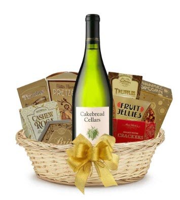 Cakebread Cellars Chardonnay Gift Basket | Food For Net Basket that contains a Cakebread Cellars wine and some snacks.