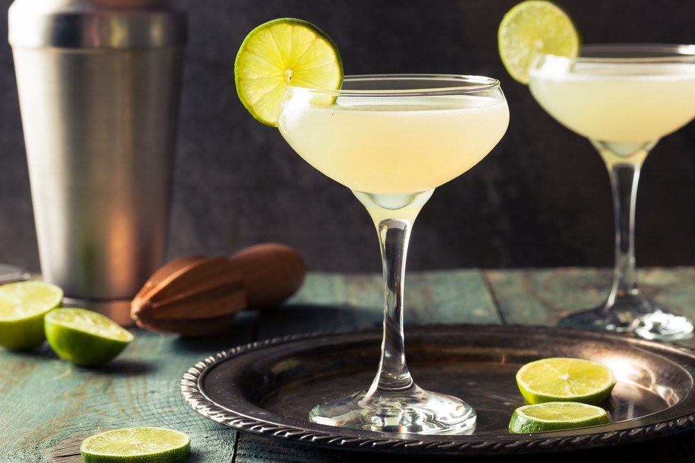 26 Girly Cocktails That Are Perfect For Men And Women Alike Food For Net
