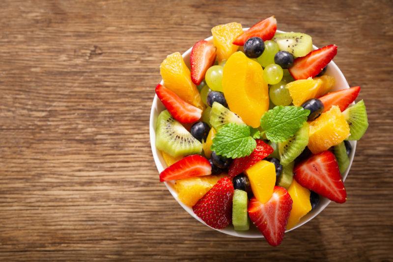 A bowl of fresh fruit