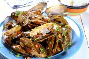 Razor Clams in Spicy Black Bean Sauce | Food For Net