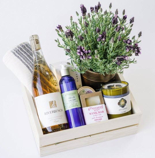 Rosé Spa Gift Box With Lavender Plant | Food For Net Light box with wine, a candle and lavender