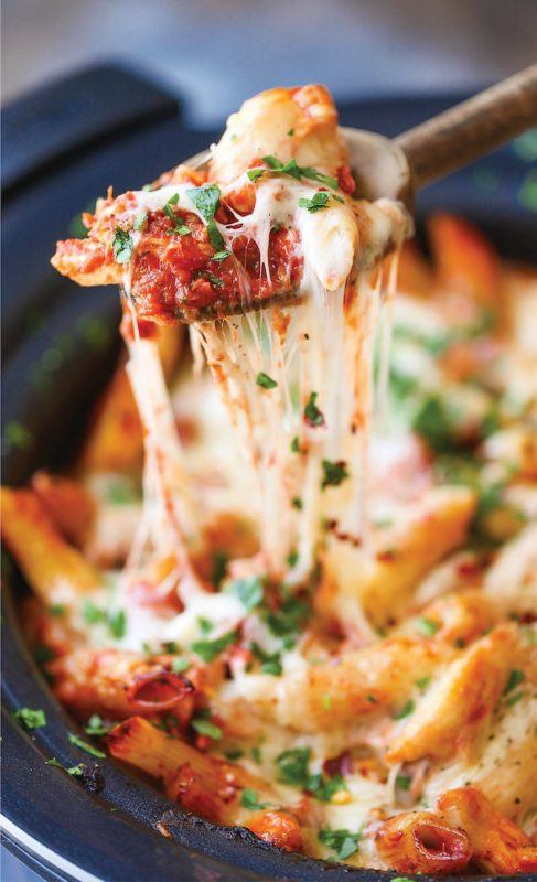 Slow Cooker Chicken Parmesan Pasta