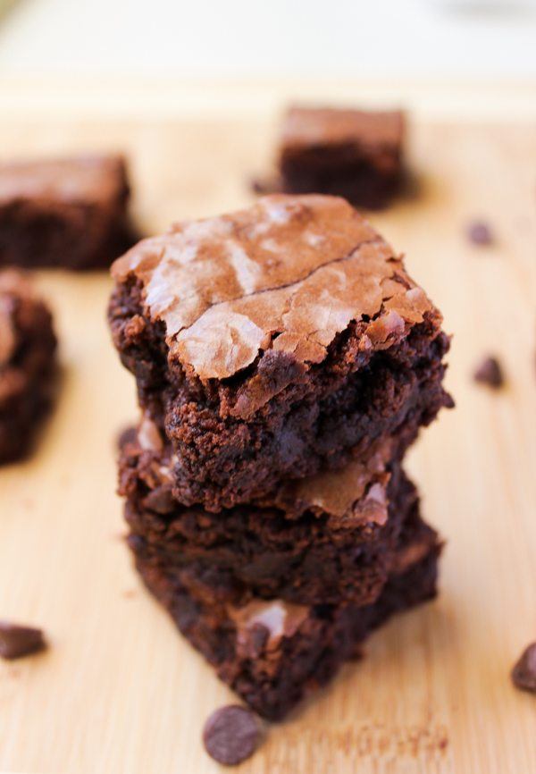 Classic Chewy Fudge Brownies