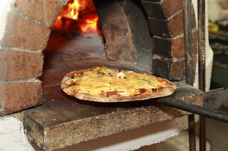 5 Styles of Outdoor Pizza Ovens