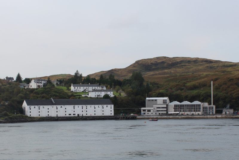 caol ila distillery at port askig