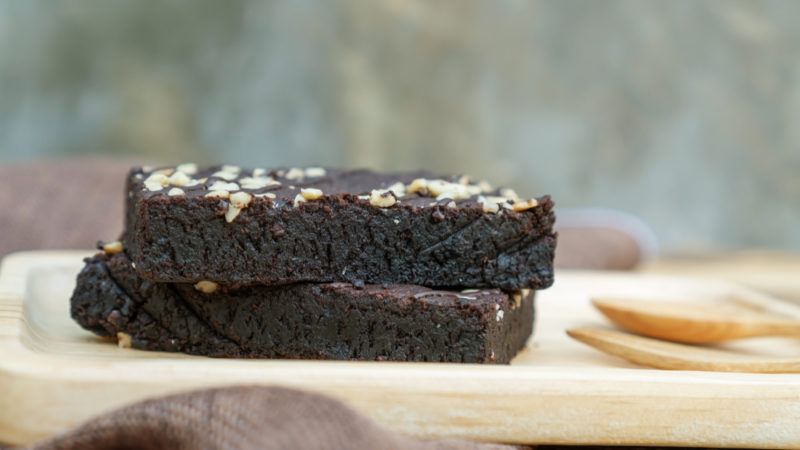 dense fudge brownies with walnuts