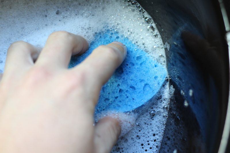 How To Clean A Slow Cooker - Ceramic Or Otherwise
