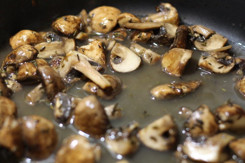 mushrooms white wine