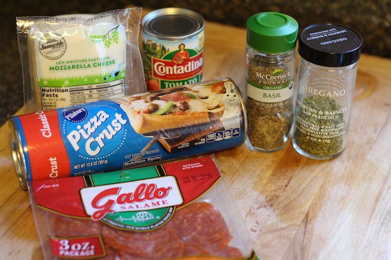 slow-cooker-pizza-ingredients | Food For Net slow-cooker-pizza-ingredients