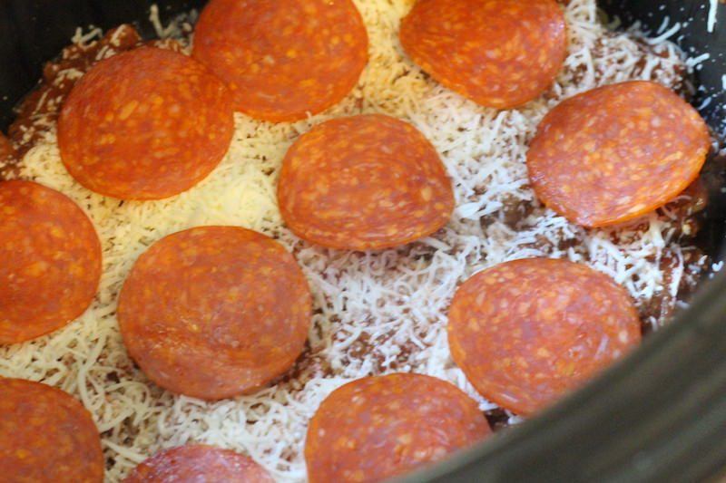 slow-cooker-pizza-lasagna-layer-1