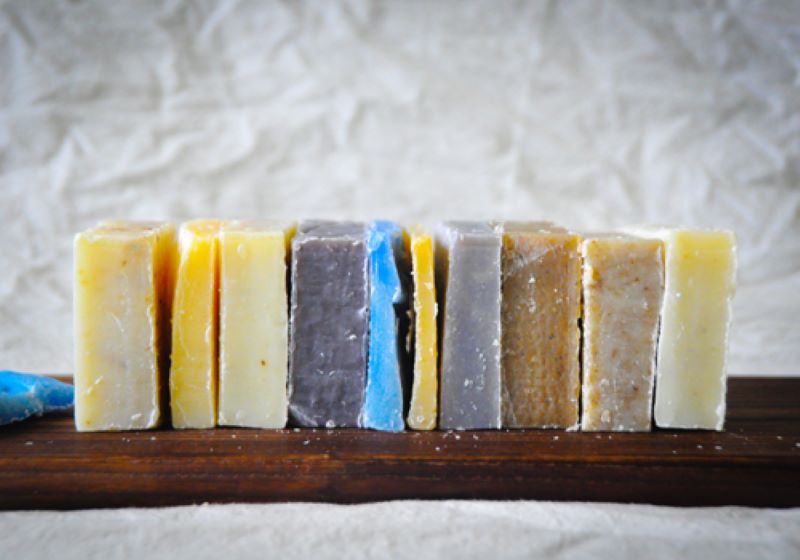 10 bars of soap of varying thickness and colors